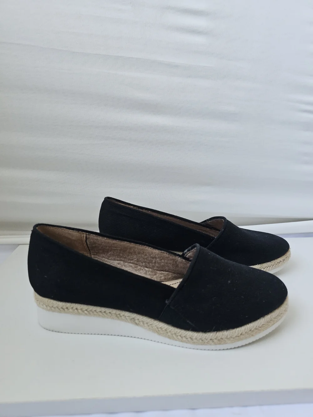 NWOT LifeStride Black Canvas Espadrille Platform Wedges - Size 8